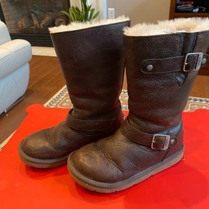 UGG boots, barely worn. Comfortable and warm.